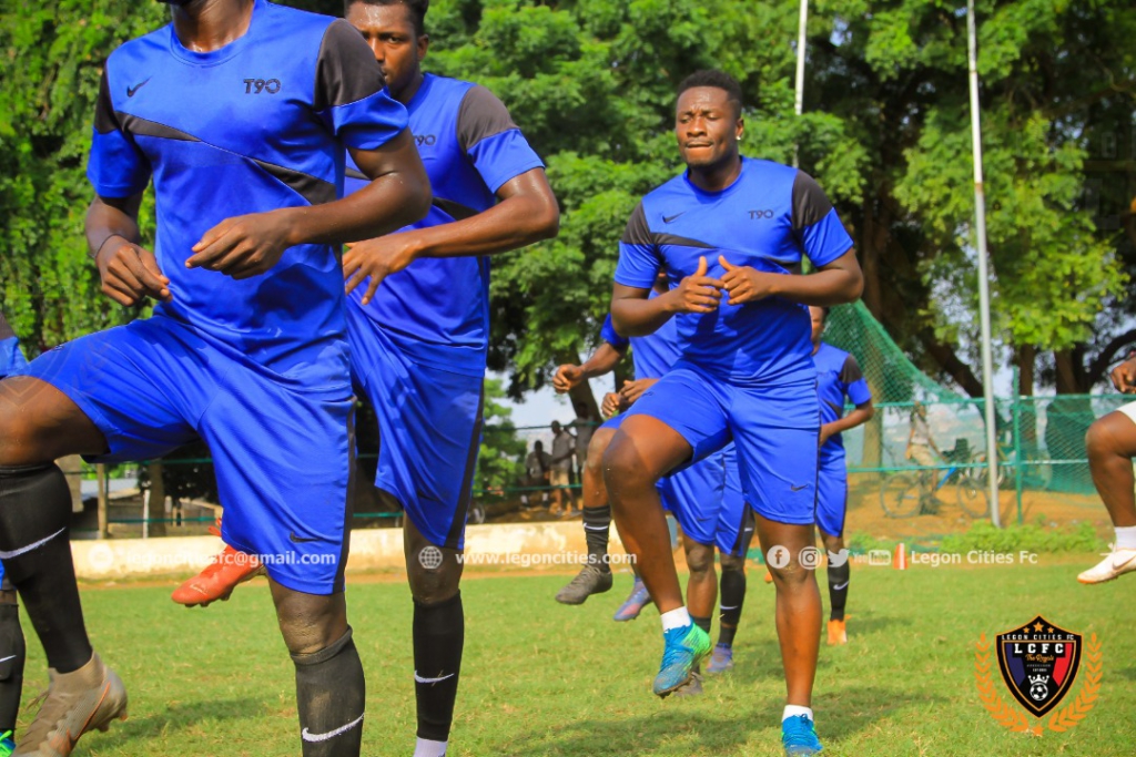 Asamoah Gyan trains with Legon Cities for the first time