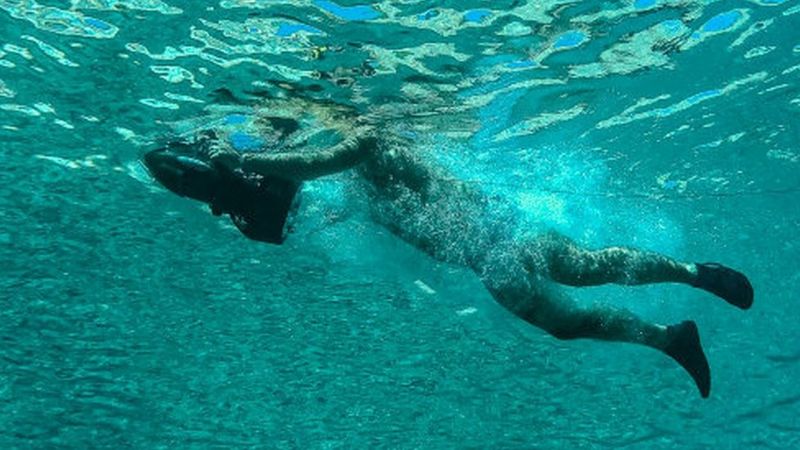 US man fails Bond-esque underwater escape from FBI using 'sea scooter'