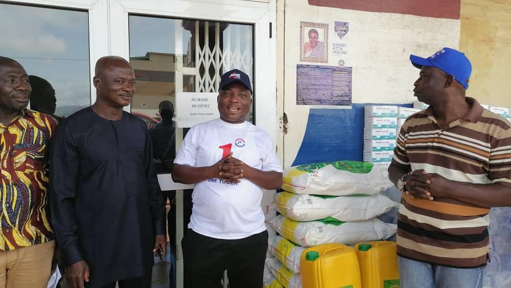 Frank Mireku donates to NPP Abetifi Constituency after supporting 3 others