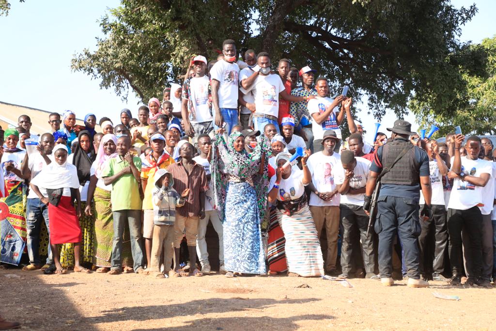 Bawumia supports the building of a church and 'Makaranta' at Gbingbani Bawumia supports the building of a church and 'Makaranta' at Gbingbani