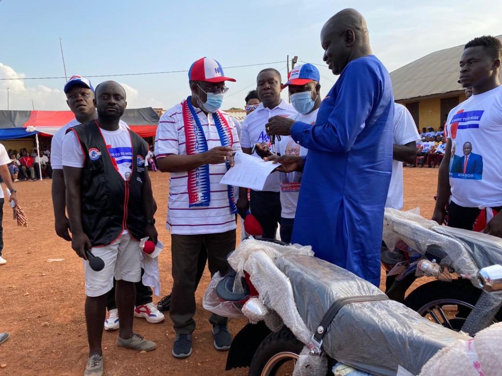 Dr Nsiah-Asare supports Ahafo Ano South-East NPP campaign with motorbikes, clothes