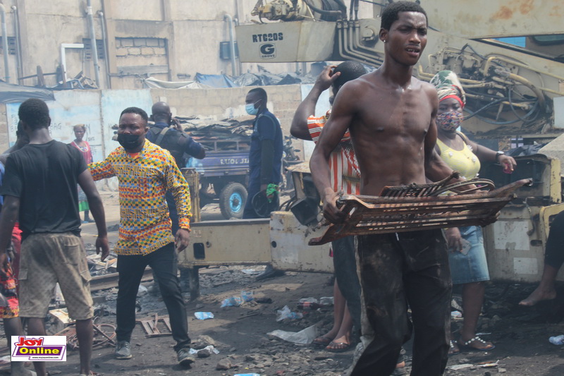 Photos: Fire ravages Kantamanto market