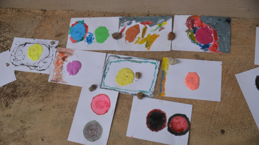 Children in Kumasi participate in coronavirus art clinics