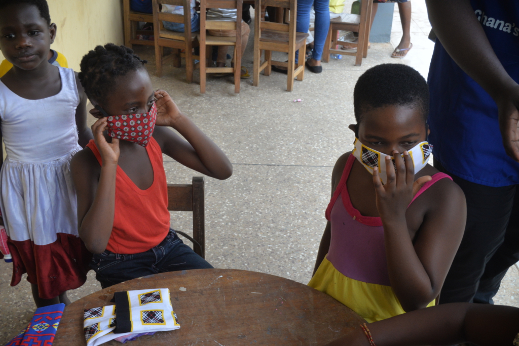 Children in Kumasi participate in coronavirus art clinics