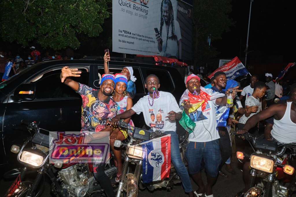 Photos: How NPP supporters swarmed Akufo-Addo's residence in victory celebration