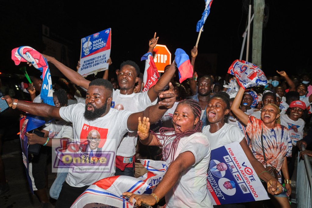 Photos: How NPP supporters swarmed Akufo-Addo's residence in victory celebration