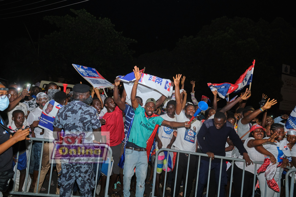 Photos: How NPP supporters swarmed Akufo-Addo's residence in victory celebration