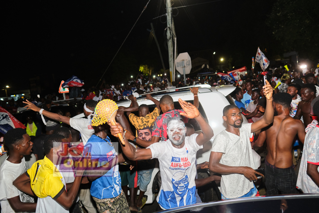 Photos: How NPP supporters swarmed Akufo-Addo's residence in victory celebration