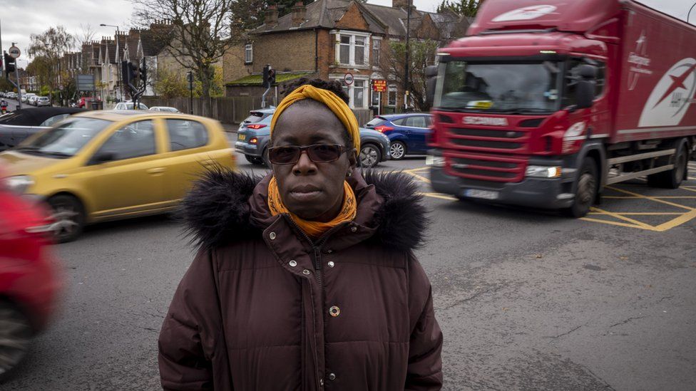 Ella Kissi-Debrah: Air pollution a factor in girl's death, inquest finds