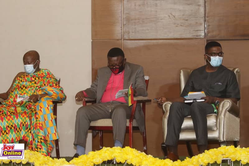 Photos: Akufo-Addo, Mahama commit to peace ahead of election