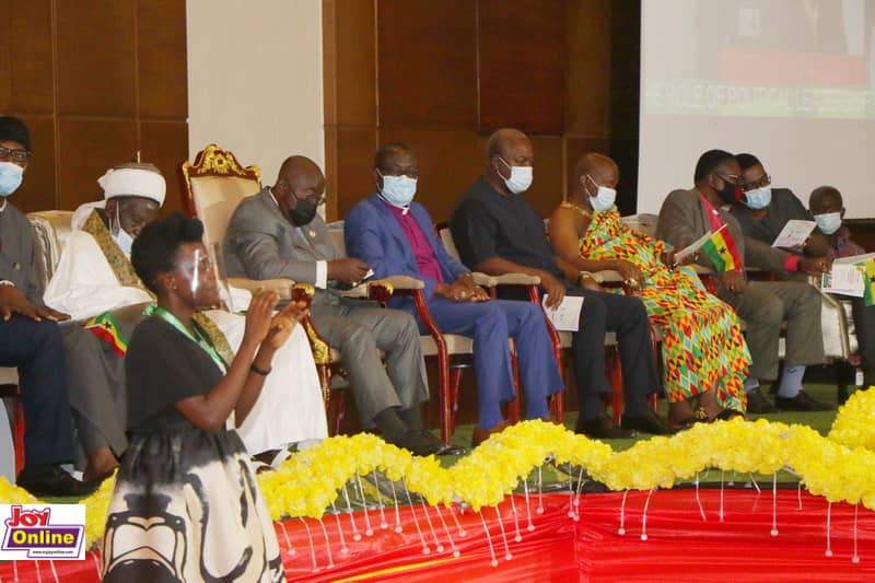 Photos: Akufo-Addo, Mahama commit to peace ahead of election