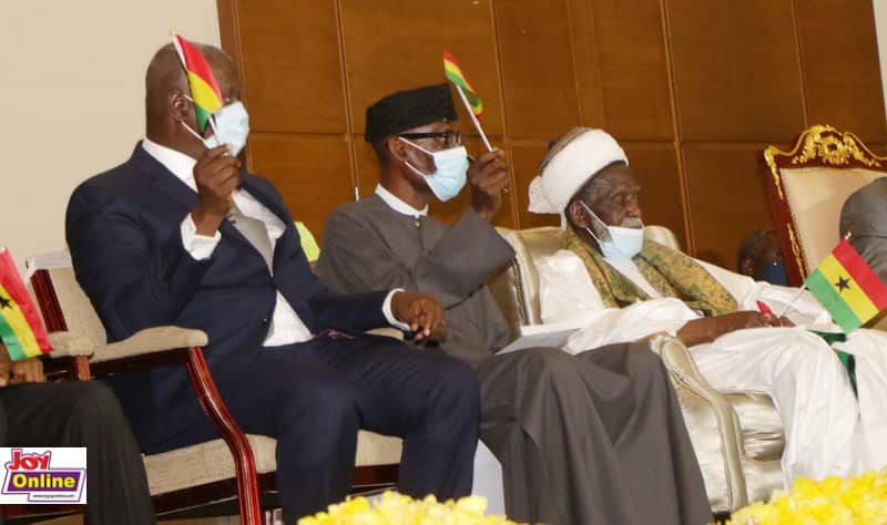 Photos: Akufo-Addo, Mahama commit to peace ahead of election