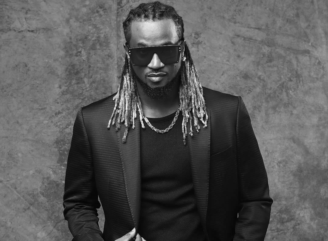 [Video] Singer Paul Okoye of P-Square falls off stage during performance in Australia