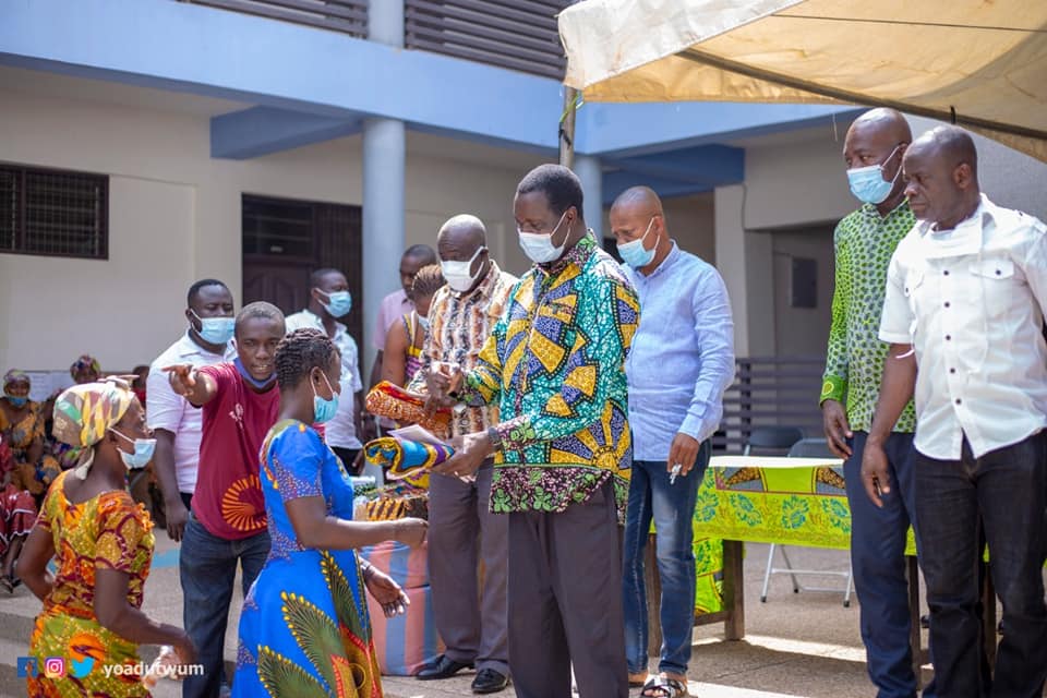 Deputy Education Minister, Yaw Adutwum fetes widows at Bosomtwe