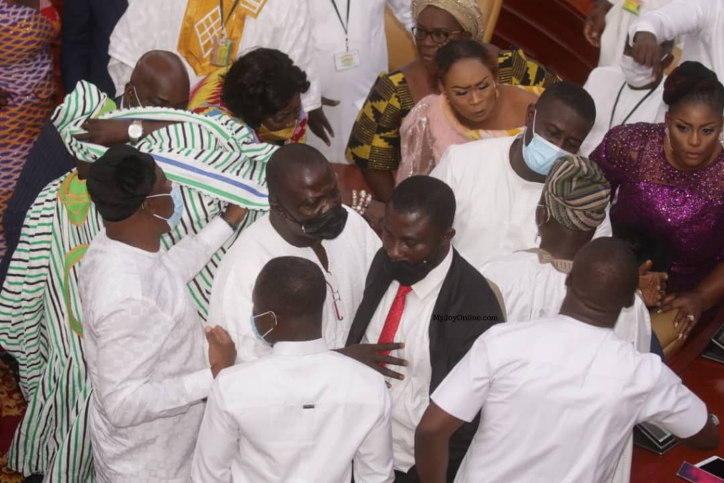 Photos: Confusion rocks inauguration of 8th Parliament