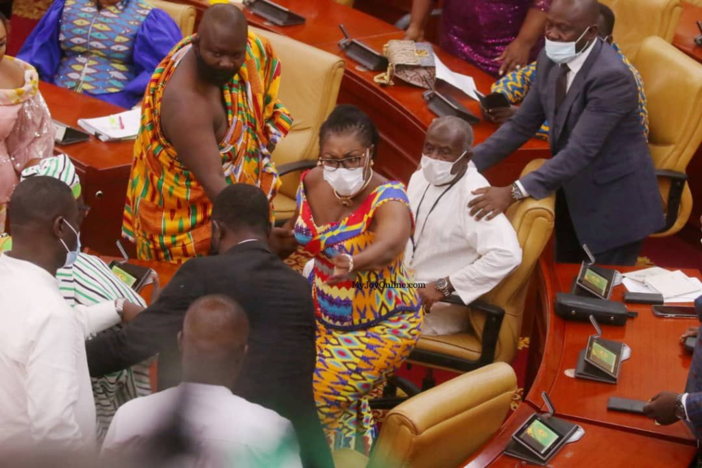 Photos: Confusion rocks inauguration of 8th Parliament