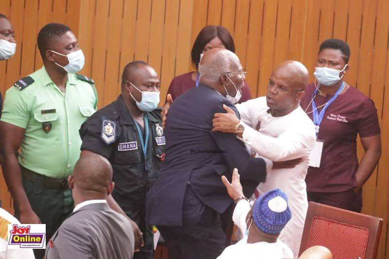 Photos: Confusion rocks inauguration of 8th Parliament