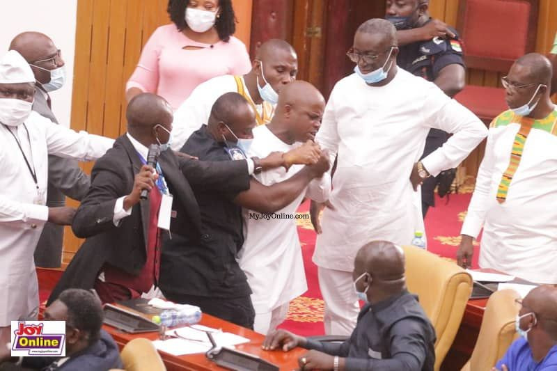 Photos: Confusion rocks inauguration of 8th Parliament