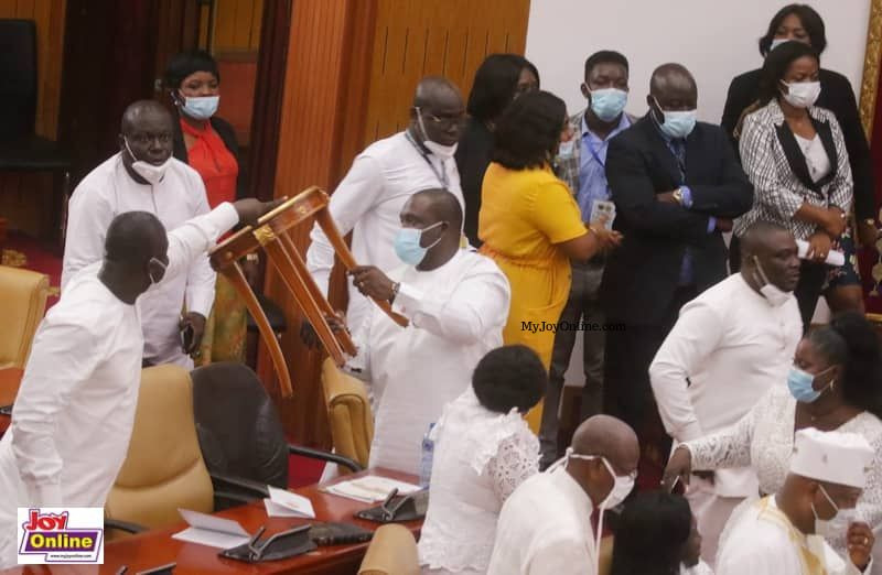 Photos: Confusion rocks inauguration of 8th Parliament