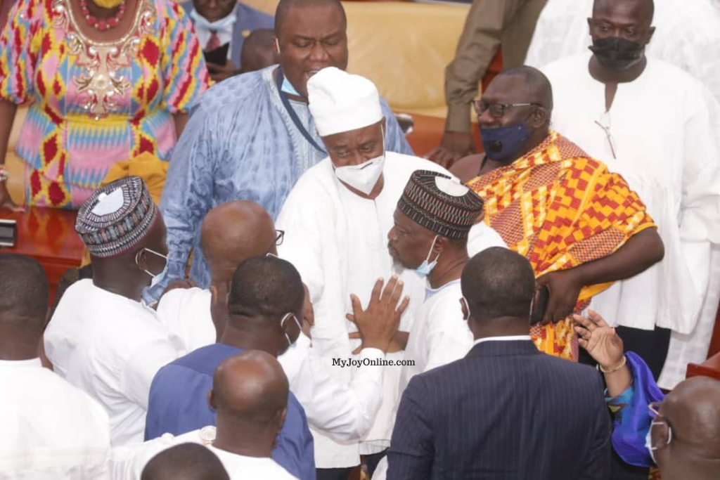 Photos: Confusion rocks inauguration of 8th Parliament