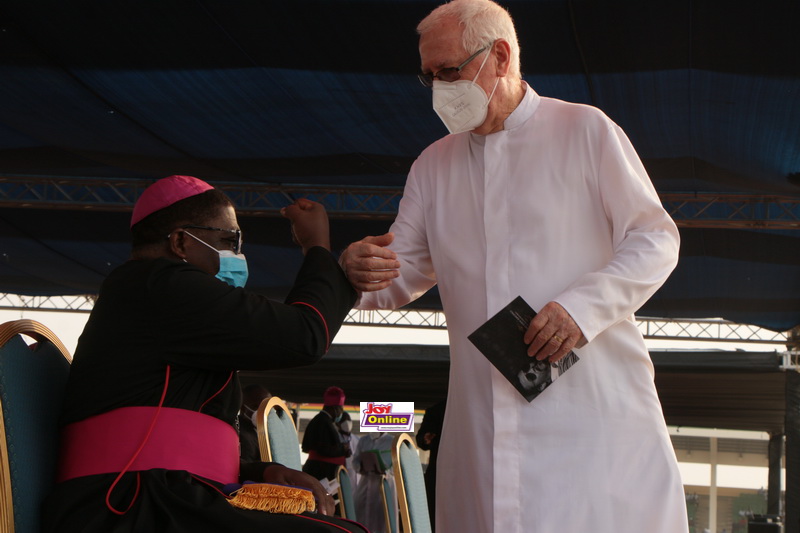 Photos: Burial service of Rawlings