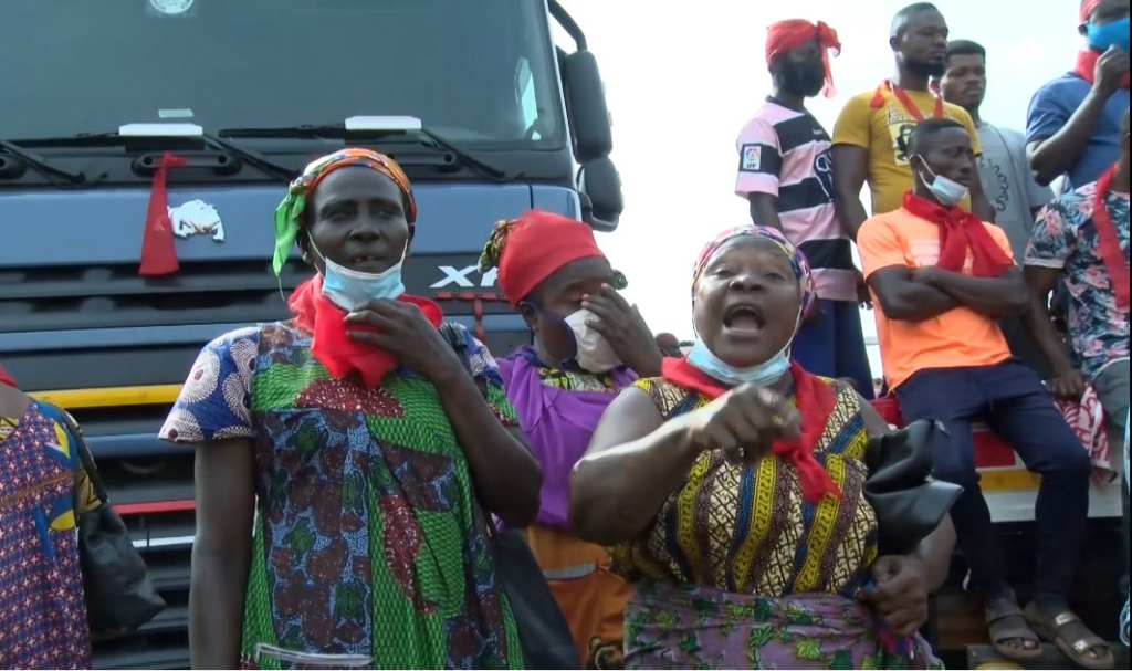 Tomato transporters threaten strike over persistent robbery attacks