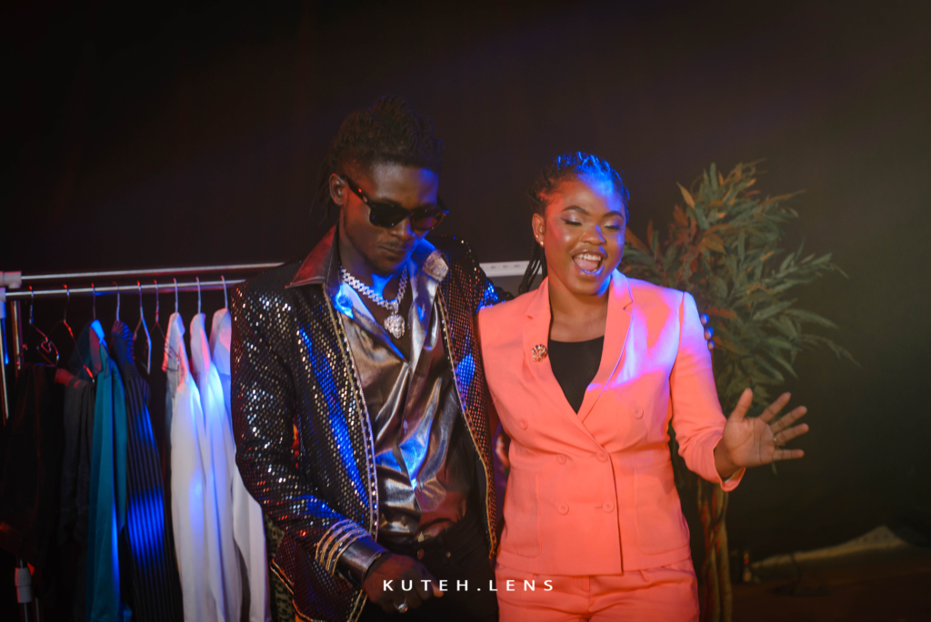 Kuami Eugene releases visuals for 'Amen'; features Hitz FM’s Doreen Avio in video