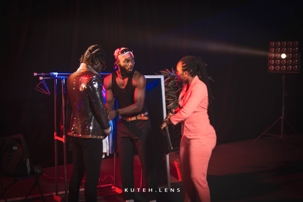 Kuami Eugene releases visuals for 'Amen'; features Hitz FM’s Doreen Avio in video