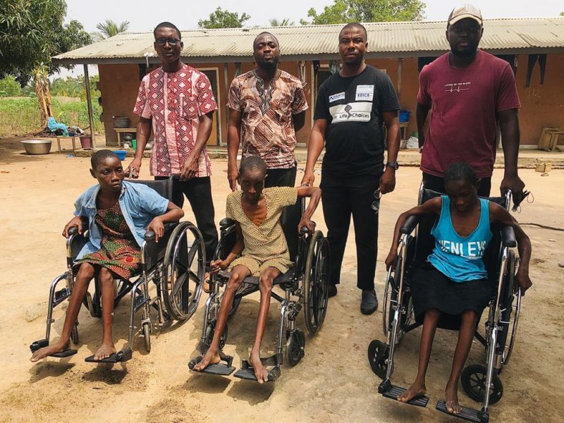 GIJ old students donate wheelchairs to PWDs