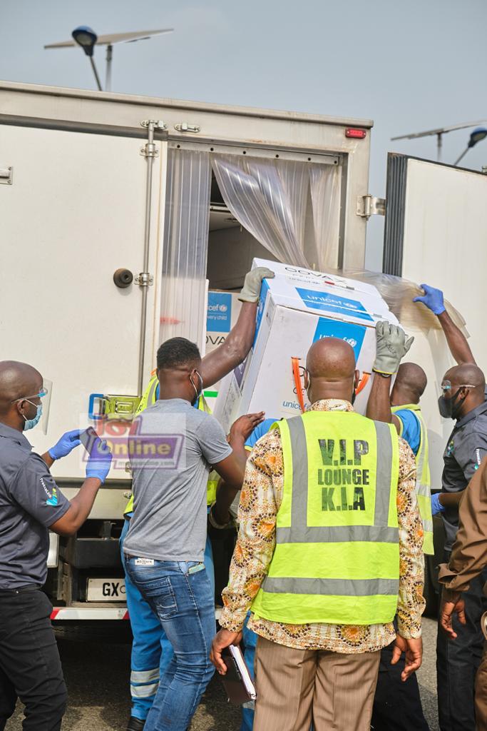 Photos: First batch of Covid-19 vaccines arrive at Kotoka International Airport