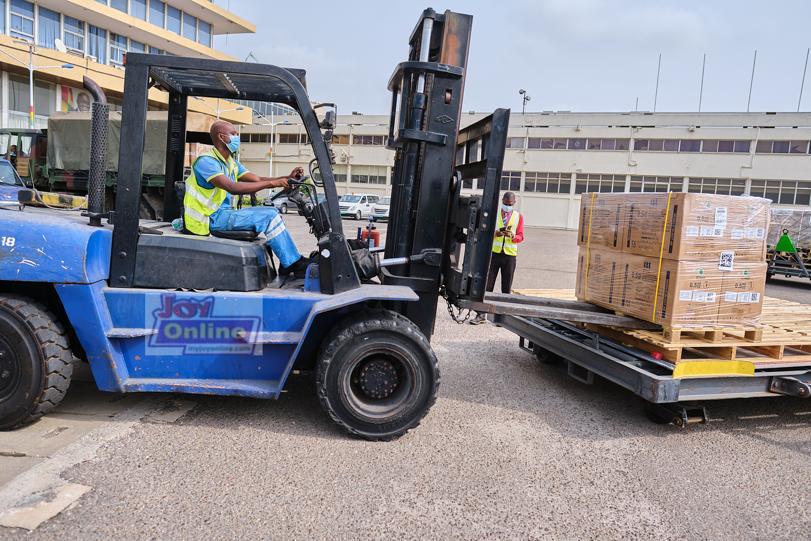 Photos: First batch of Covid-19 vaccines arrive at Kotoka International Airport