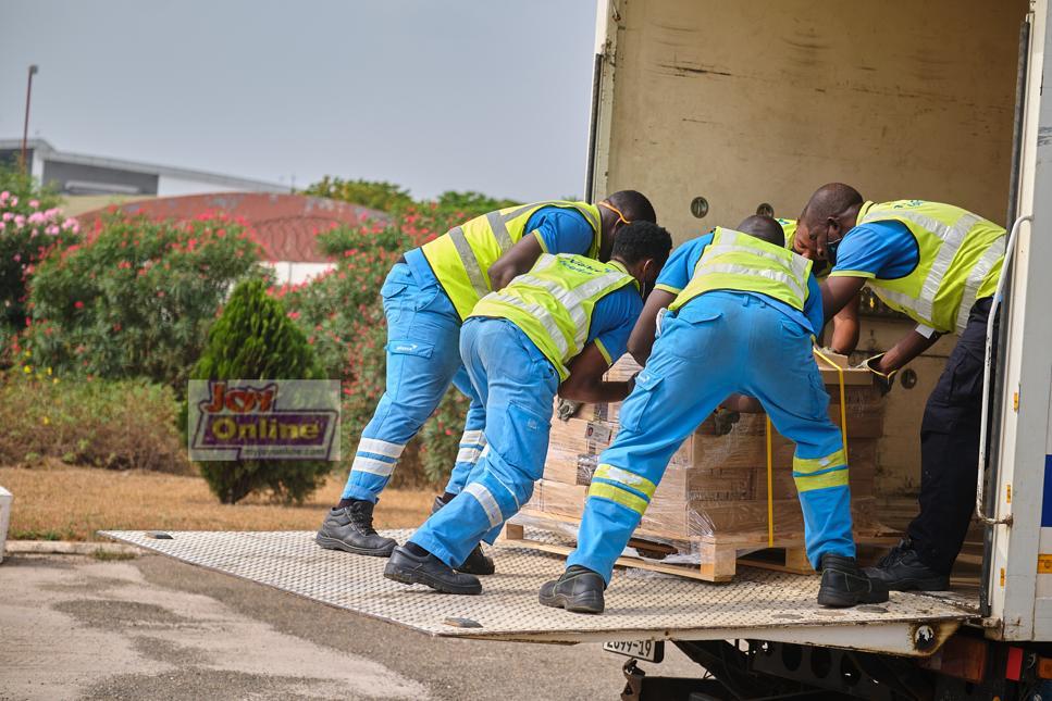 Photos: First batch of Covid-19 vaccines arrive at Kotoka International Airport