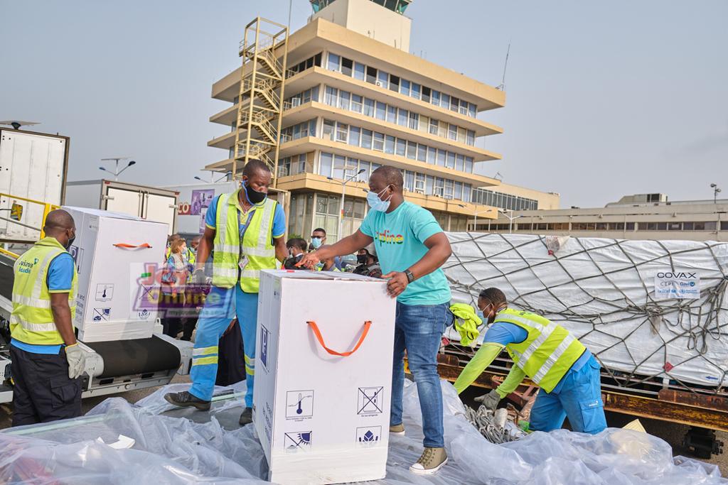 Photos: First batch of Covid-19 vaccines arrive at Kotoka International Airport