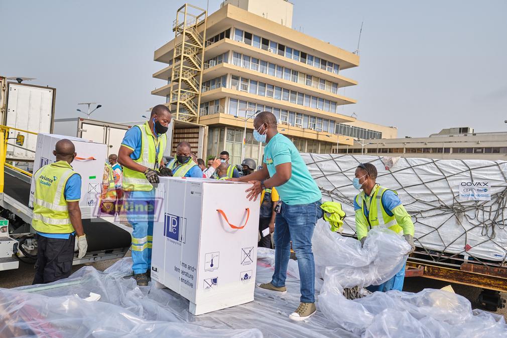 Photos: First batch of Covid-19 vaccines arrive at Kotoka International Airport