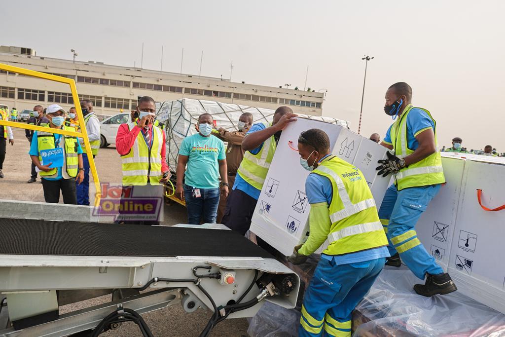 Photos: First batch of Covid-19 vaccines arrive at Kotoka International Airport