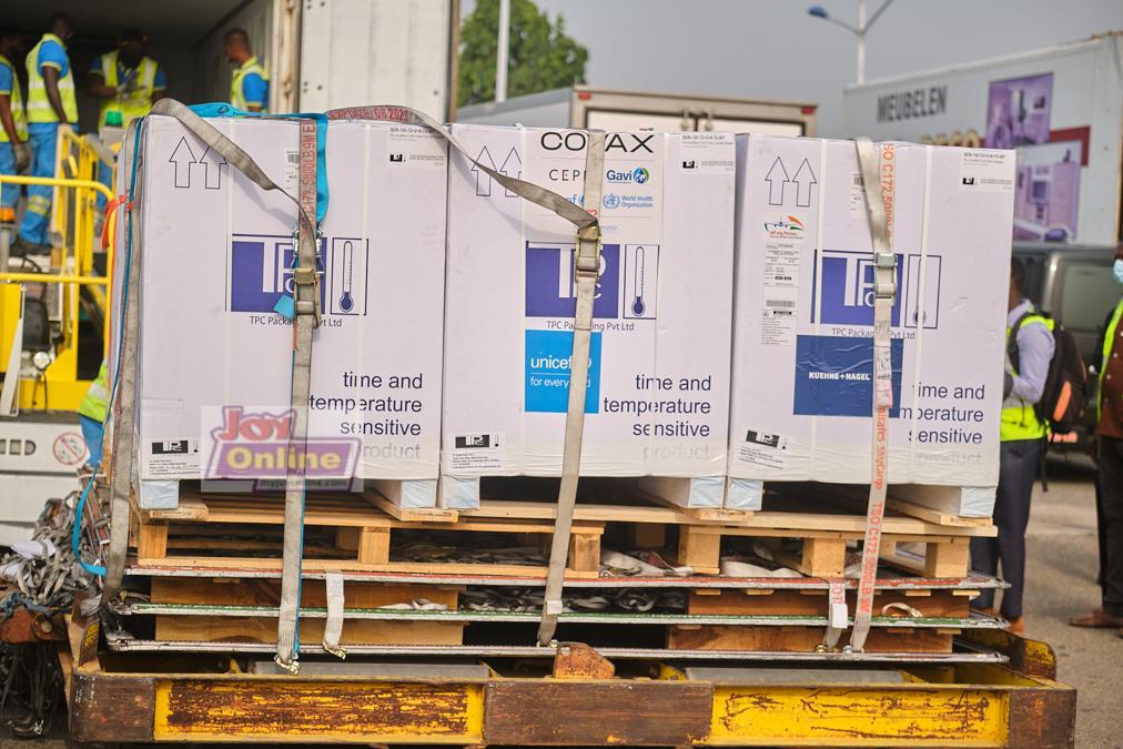 Photos: First batch of Covid-19 vaccines arrive at Kotoka International Airport