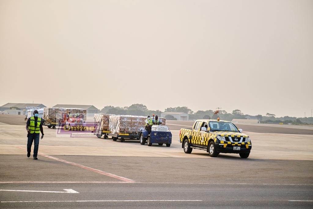 Photos: First batch of Covid-19 vaccines arrive at Kotoka International Airport