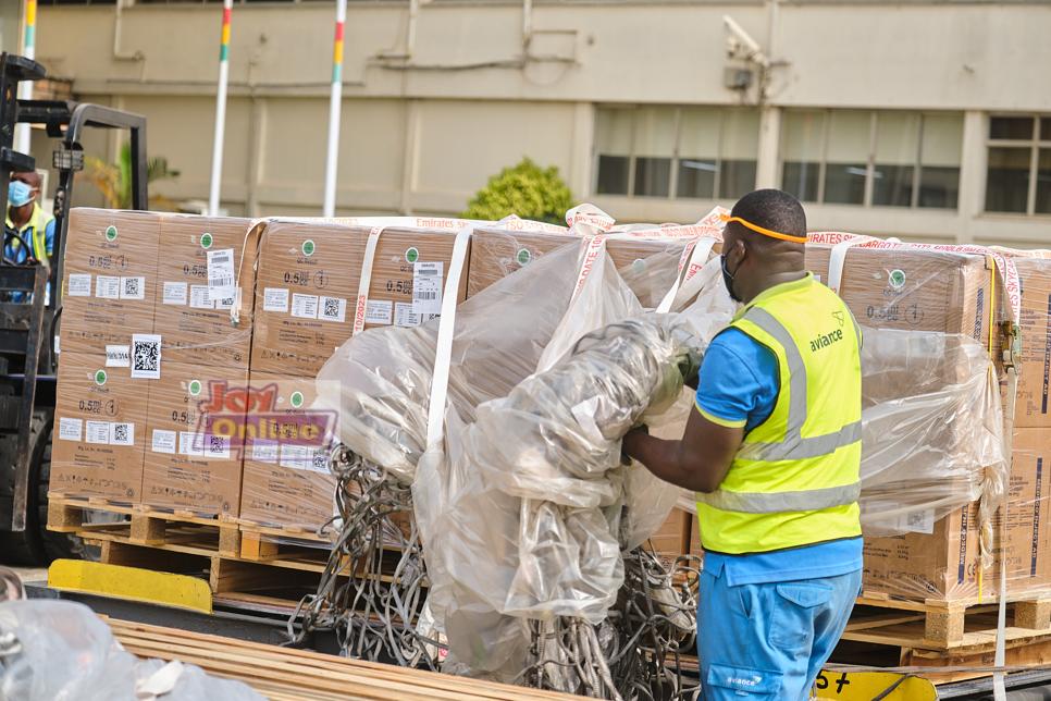 Photos: First batch of Covid-19 vaccines arrive at Kotoka International Airport