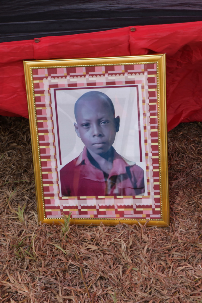 Photos: Apam; a town in pain and sorrow as it buries 13 teens