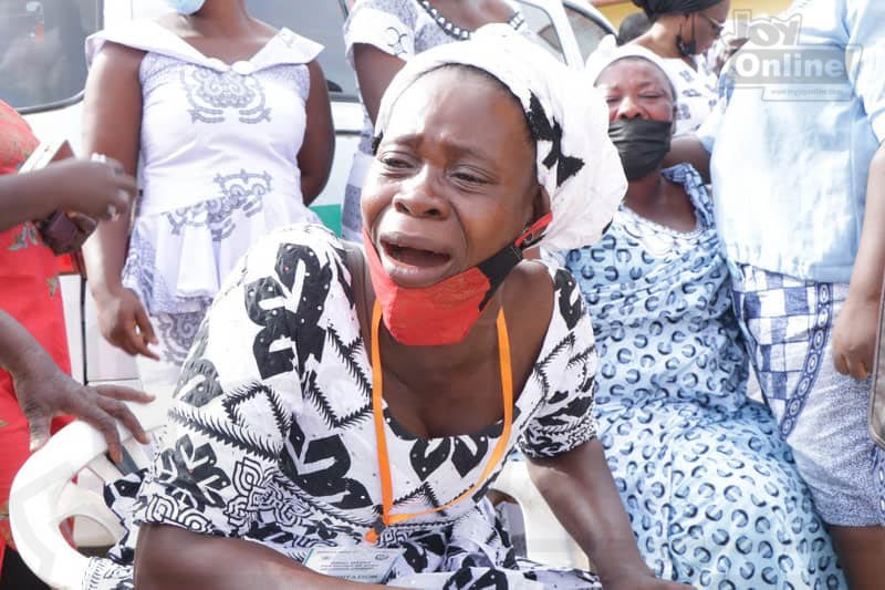 Photos/Videos: Hundreds gather to bid farewell to victims of Apam drowning