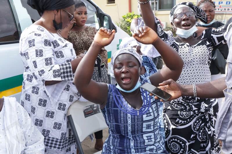 Photos/Videos: Hundreds gather to bid farewell to victims of Apam drowning