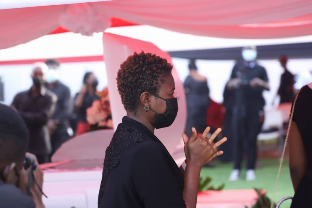 Photos: Burial service for popular Ghanaian photographer, Bob Pixel