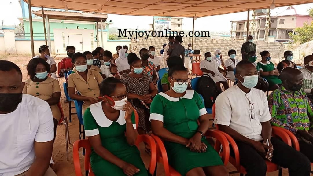 Bono East Regional Health Directorate begins vaccination of health workers in the region