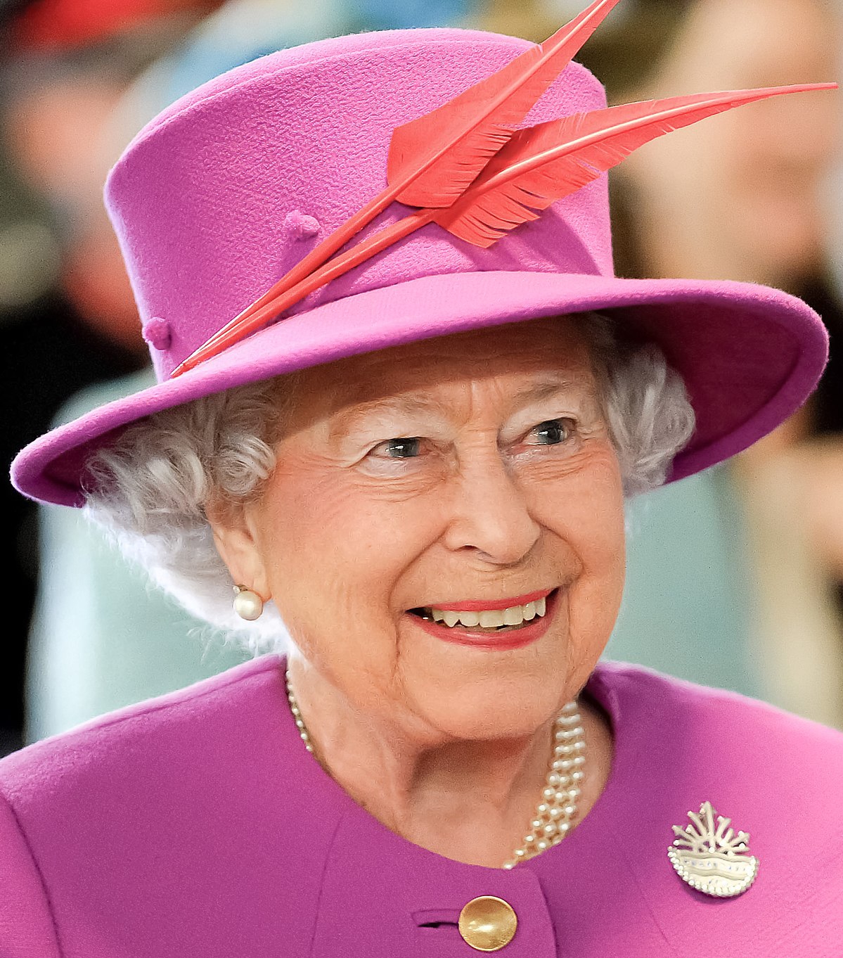 Queen Elizabeth II e1618989644702