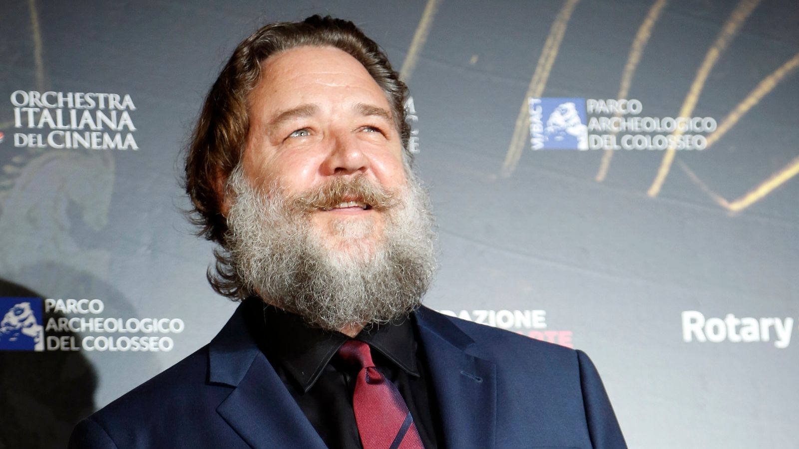 Russell Crowe to play Zeus in Marvel film Thor: Love and Thunder