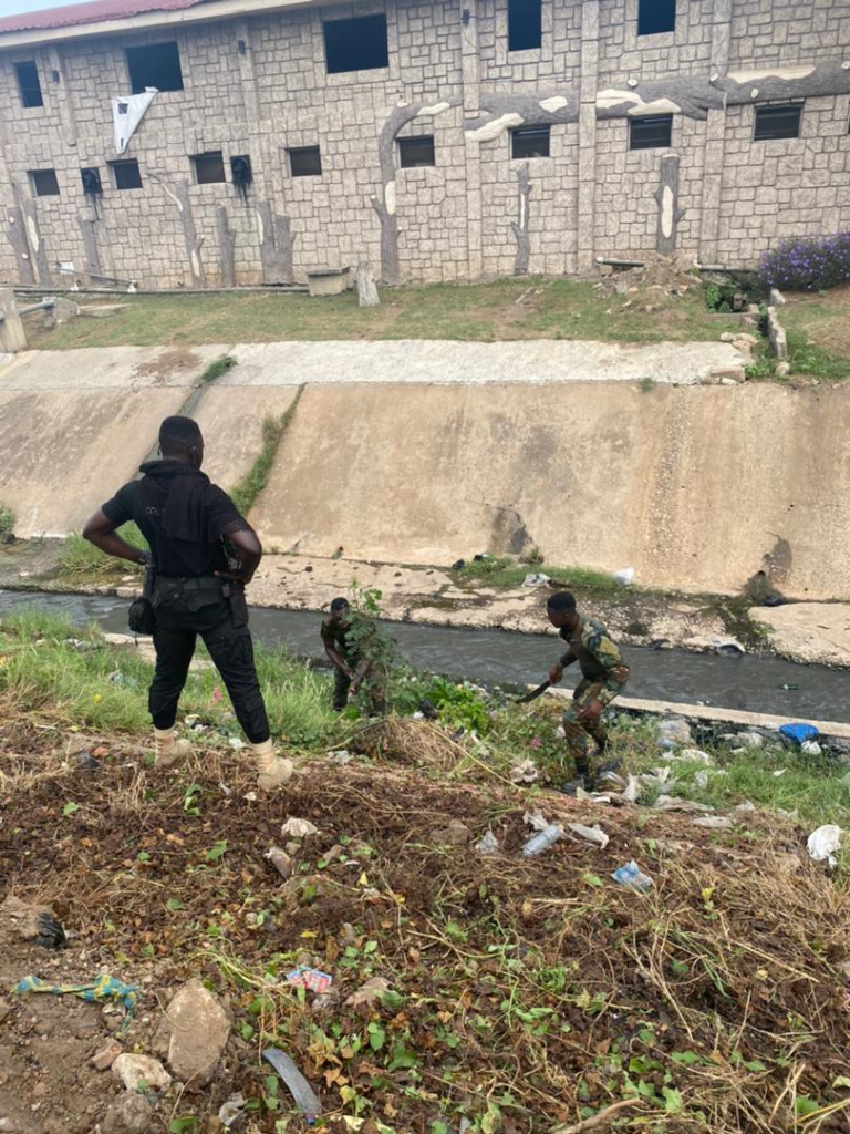 Military, police officers and others partake in clean up exercise in Accra