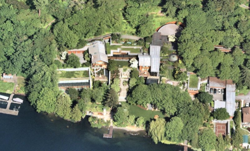 In Bill Gates divorce, who gets the 66,000-square-foot mansion?