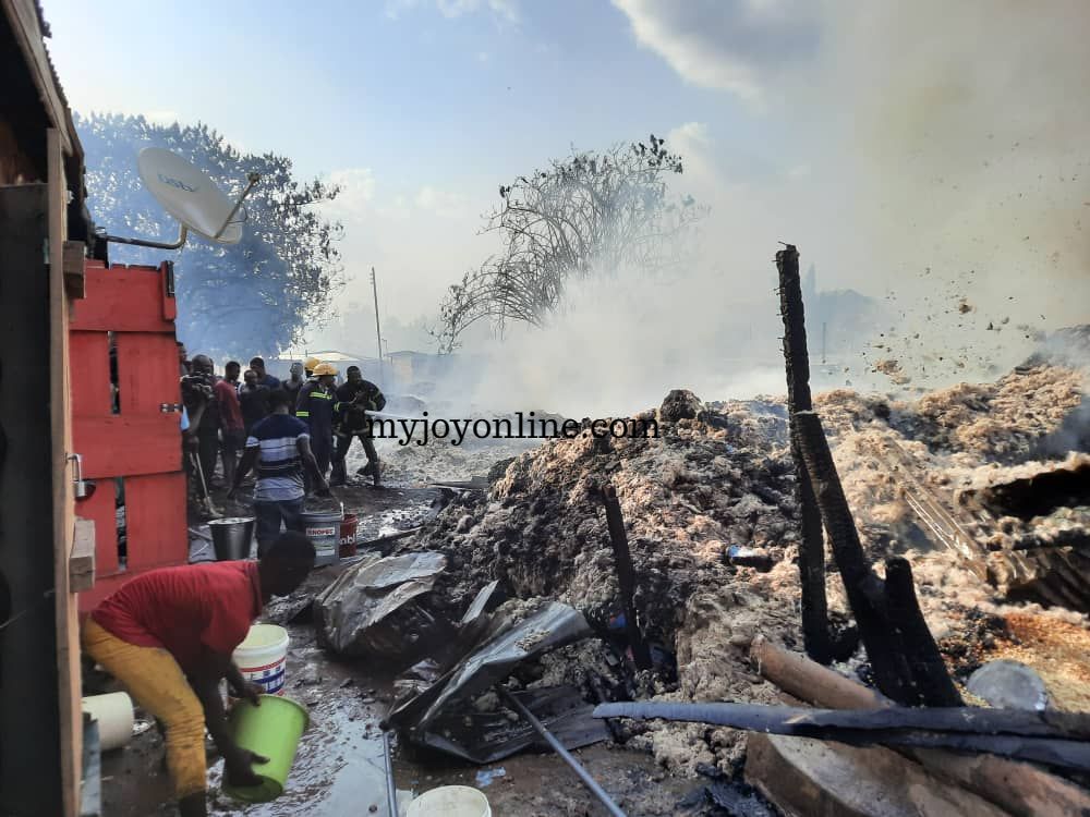 One person dies after fire razes slum at Asafo