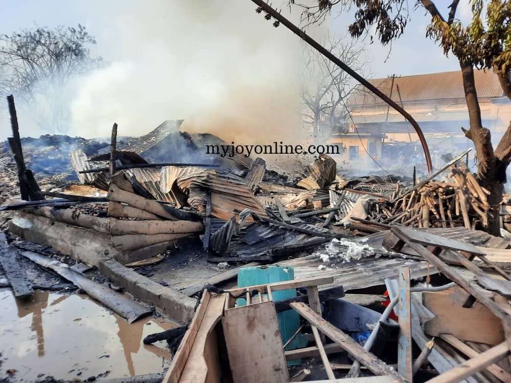 One person dies after fire razes slum at Asafo