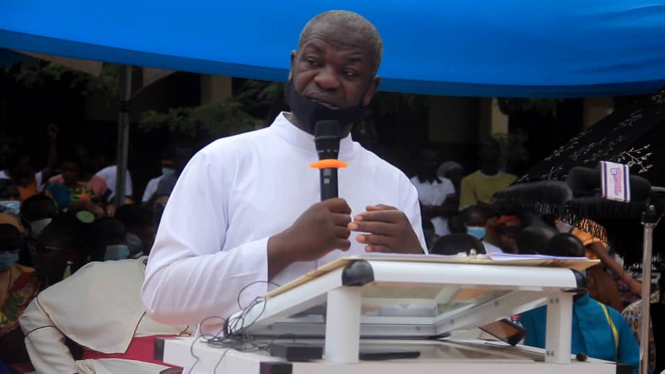 Ex-Vicar General of Konongo-Mampong Diocese commissions classroom block for childhood school
